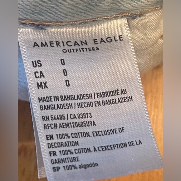 American Eagle distressed shorts, size small - Picture 10 of 10